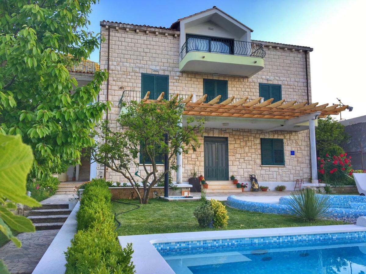 Villa Siga 말리 스톤 외부 사진